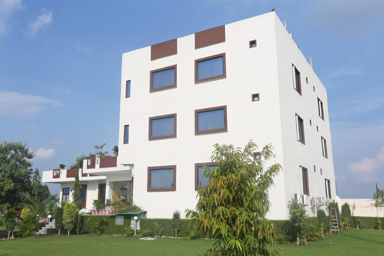 Oyo 18301 Hotel A-One Alwar Exteriér fotografie
